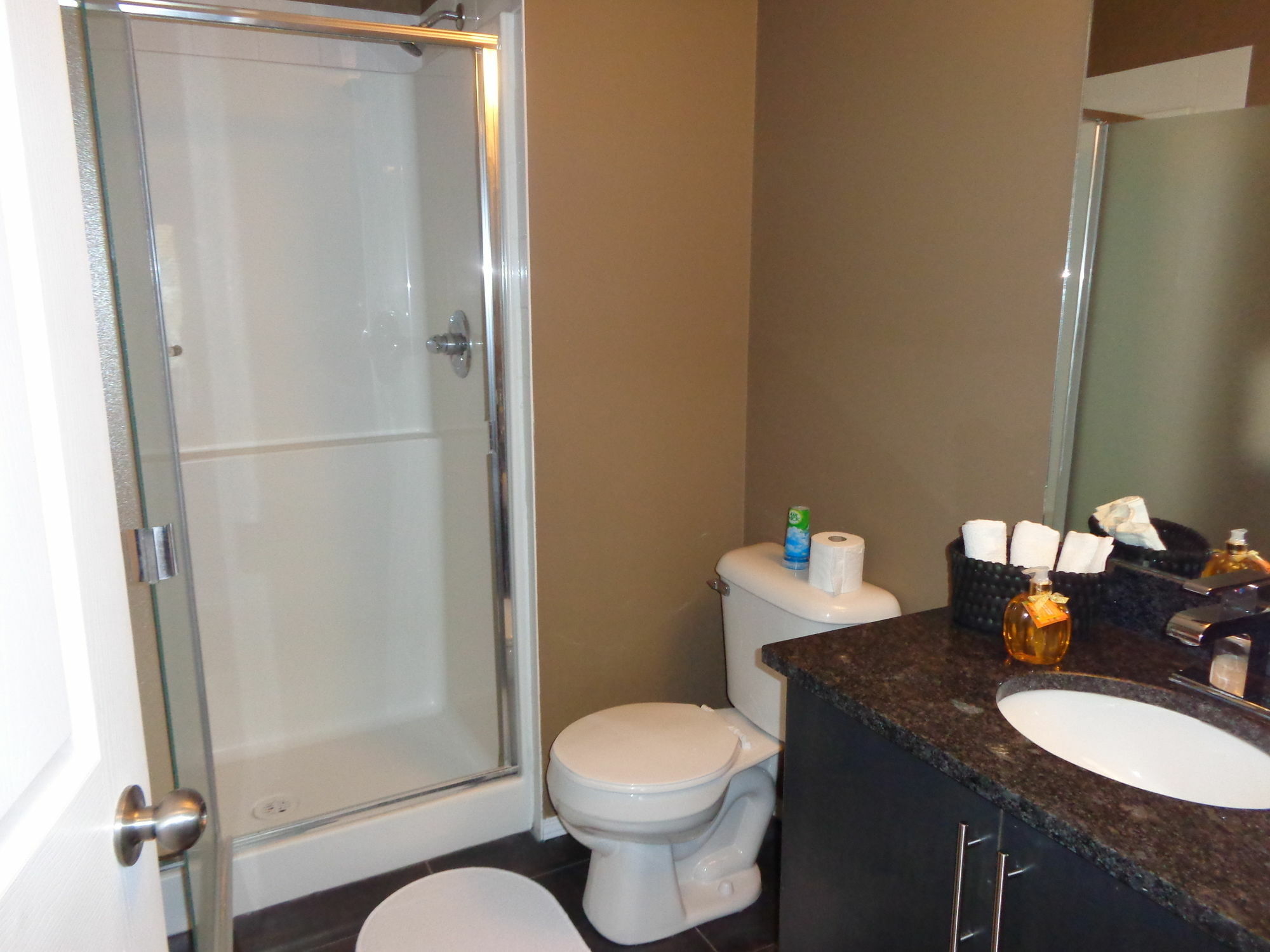 Regal Suites YYC Exterior foto