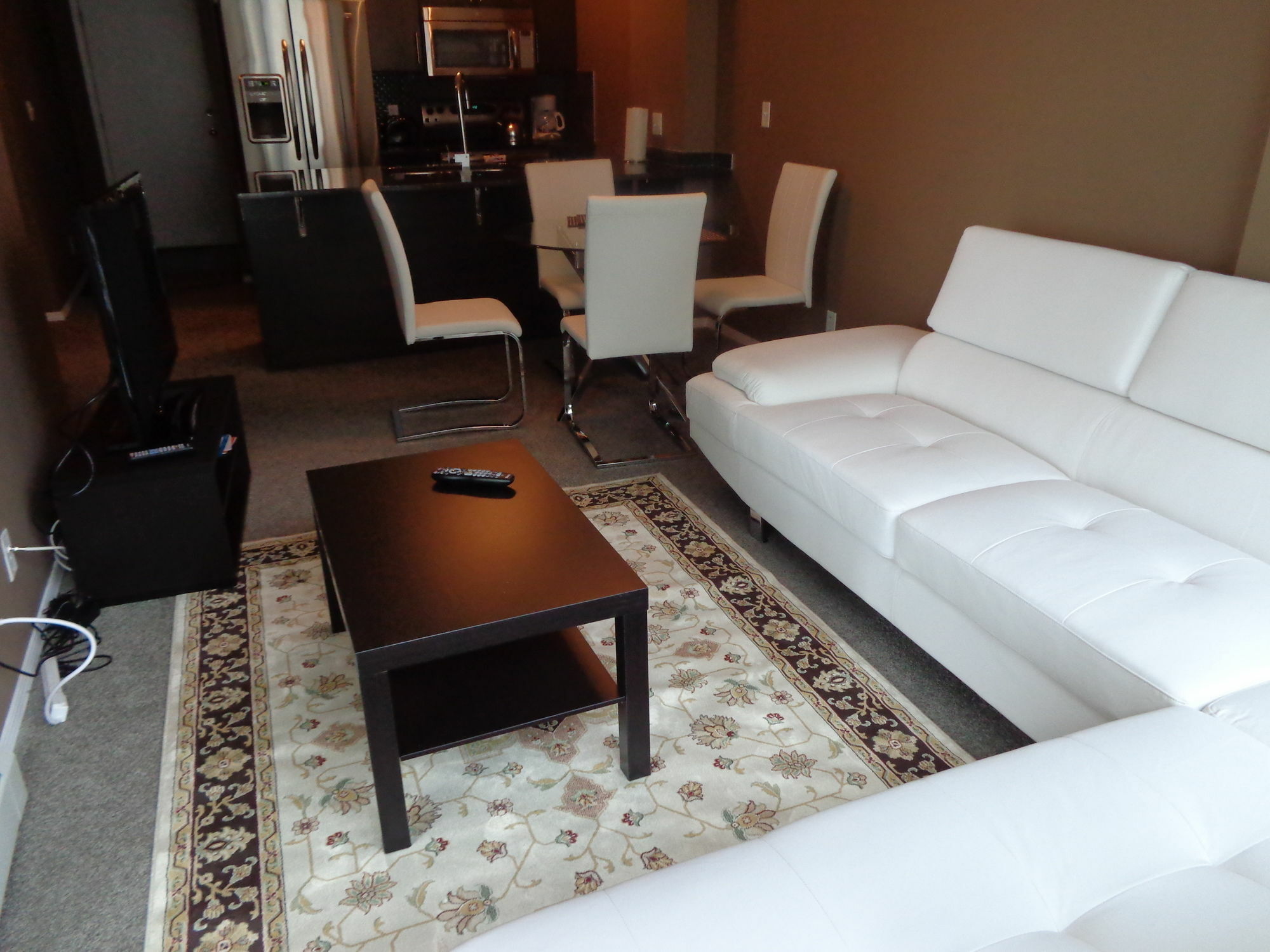 Regal Suites YYC Exterior foto